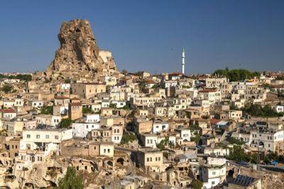 Ortahisar in Kappadokien (© goturkiye.com) Bild